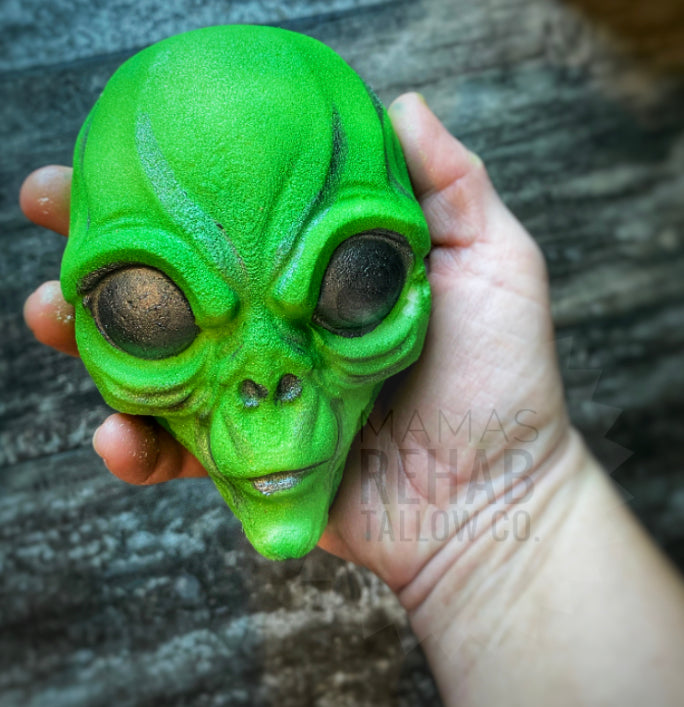 Mystery Color Alien Bomb