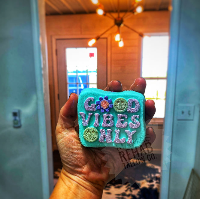 Good Vibes Only Bath Bomb